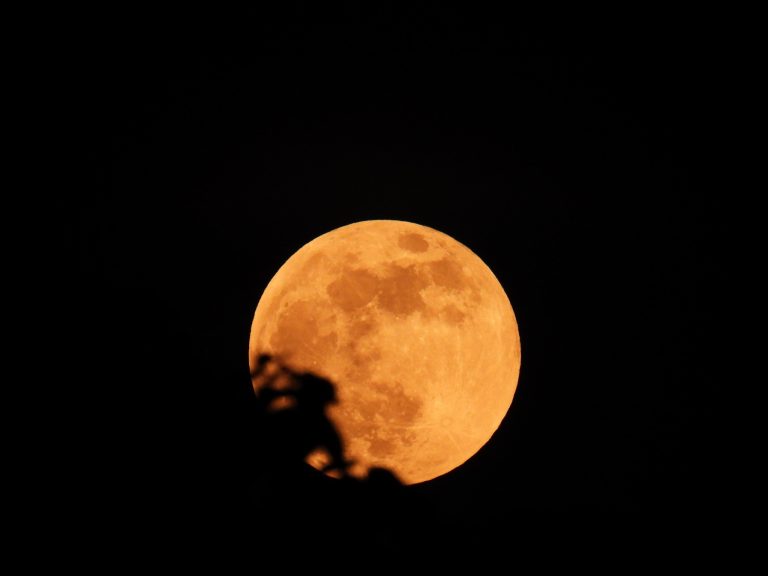 supermoon_october_2024_10_17_20_41_11